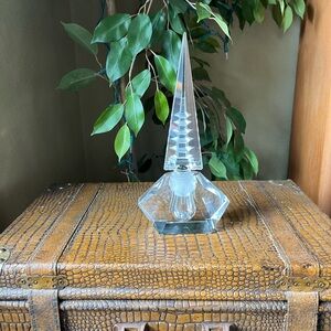 Elegant crystal  Pagoda perfume bottle